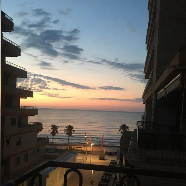 Apartamento Oropesa Del Mar En Primera Linea De Playa Exteriör bild